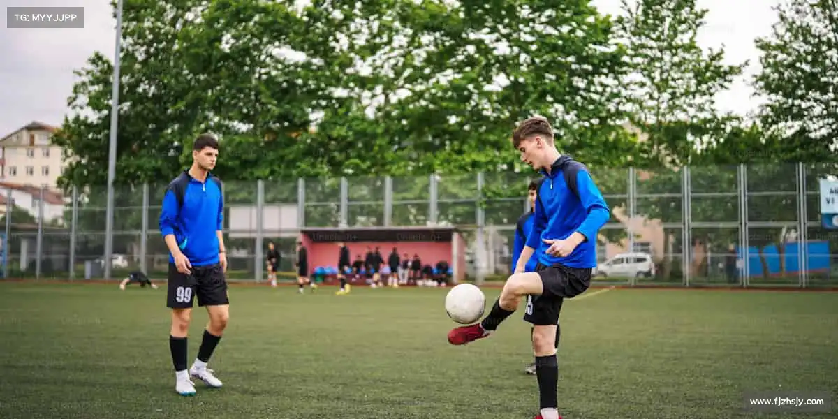 <strong>必一运动</strong>篮球撞击地面的声音，是梦想跳动的节奏！🏀